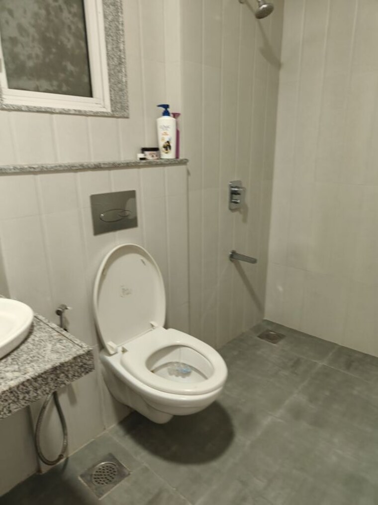 Bathroom, sheth-avalon 2 Bedroom 750 Sq.Ft. Apartment In Laxmi Nagar Thane 10654014