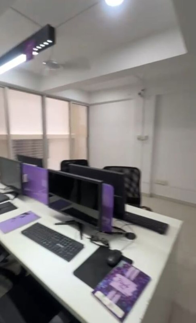 Team Area, blue-pearl-204-blue-paradise Commercial Office Space 450 Sq.Ft. In Baner Pune 10654016