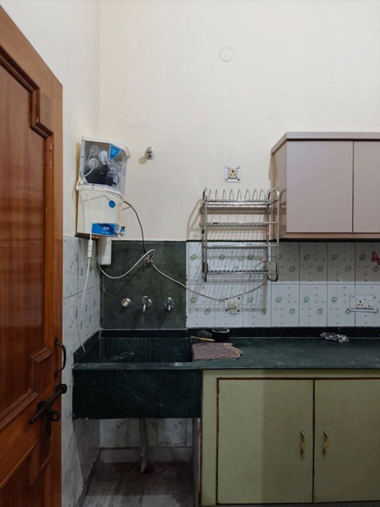 Kitchen, ballupur 2 Bedroom 1000 Sq.Ft. Independent House In Ballupur Dehradun 10654046