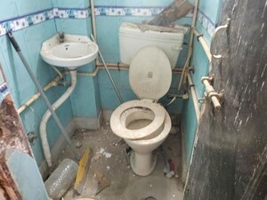 Bathroom in  Shop at Vaishali – for Sale