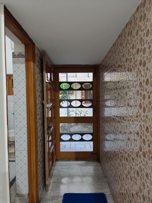 Room in 1 BHK Independent House at Banjarawala – for Rent