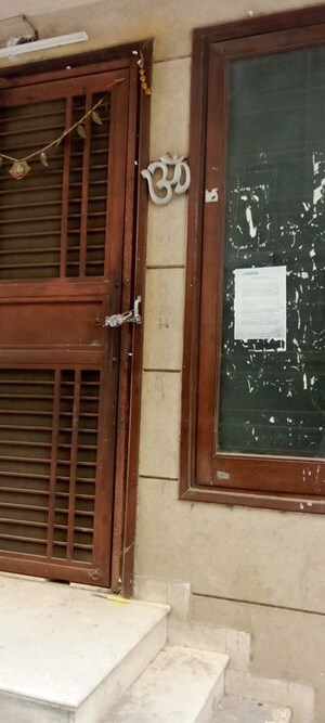 Furnished Amenities in  Independent House at Guru Harkishan Nagar – for Sale