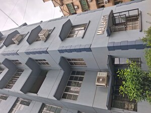  Apartment For Sale in Mango