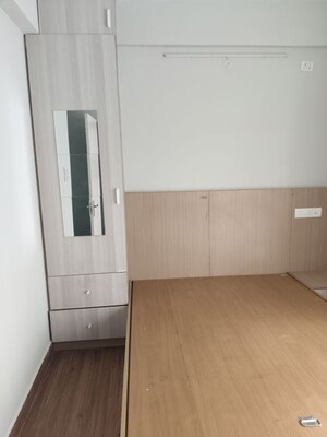 Room in 2 BHK Apartment at Pruchi Residency, Panathur – for Rent