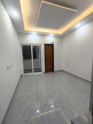 Room in 3 BHK Apartment at Malwa Escon Primera, International Airport Road – for Rent