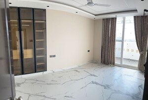 Room in 4 BHK Apartment at Park View Apartments Gurgaon, Sector 56 – for Sale