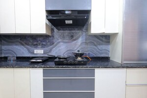 Kitchen in 1 BHK Builder Floor at Dlf Phase ii – for Rent