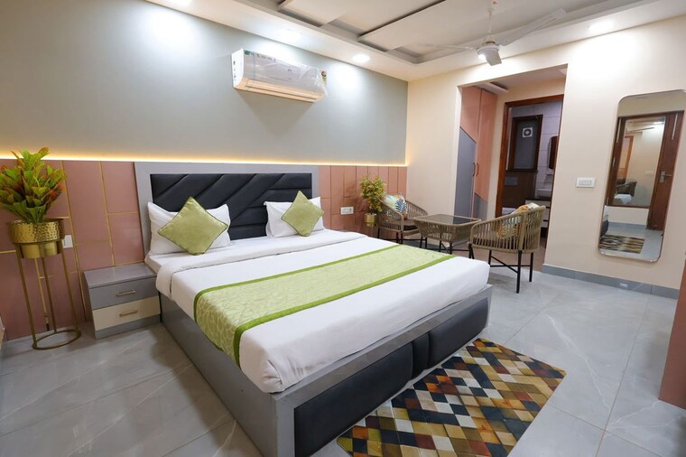Bedroom, dlf phase ii 1 Bedroom 500 Sq.Ft. Builder Floor In Dlf Phase ii Gurgaon 10654568