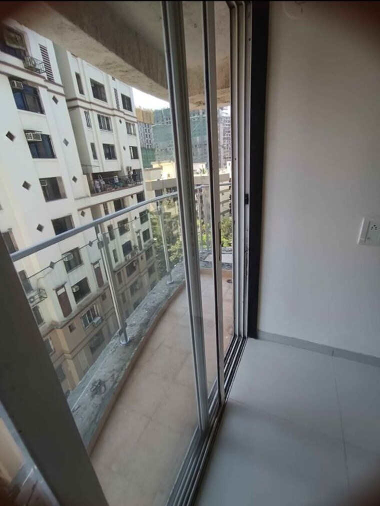 Balcony, lotus-lotus-link-square 1 Bedroom 700 Sq.Ft. Apartment In Malad West Mumbai 10654589