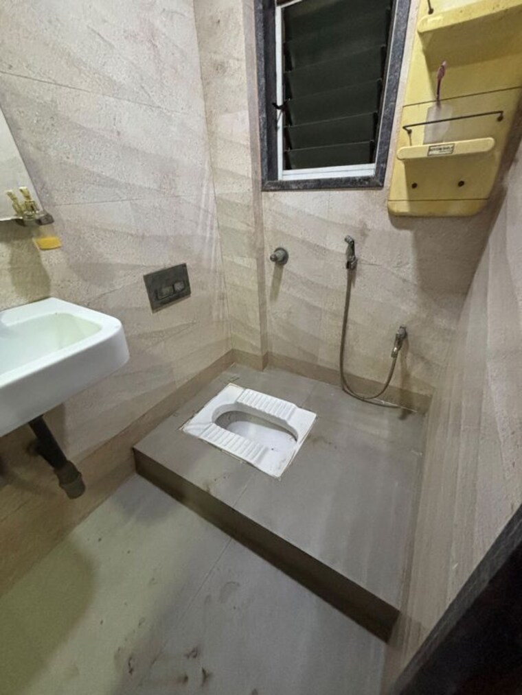 Bathroom, maruti-radhamit 2 Bedroom 1180 Sq.Ft. Apartment In Nerul Navi Mumbai 10654610