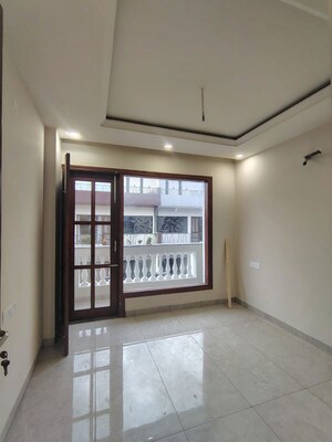 Room in 3.5 BHK Apartment at GHB Splande, Patiala Road – for Rent