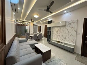 Team Area in 6 BHK Independent House at Emaar Gomti Greens, Gomti Nagar – for Rent