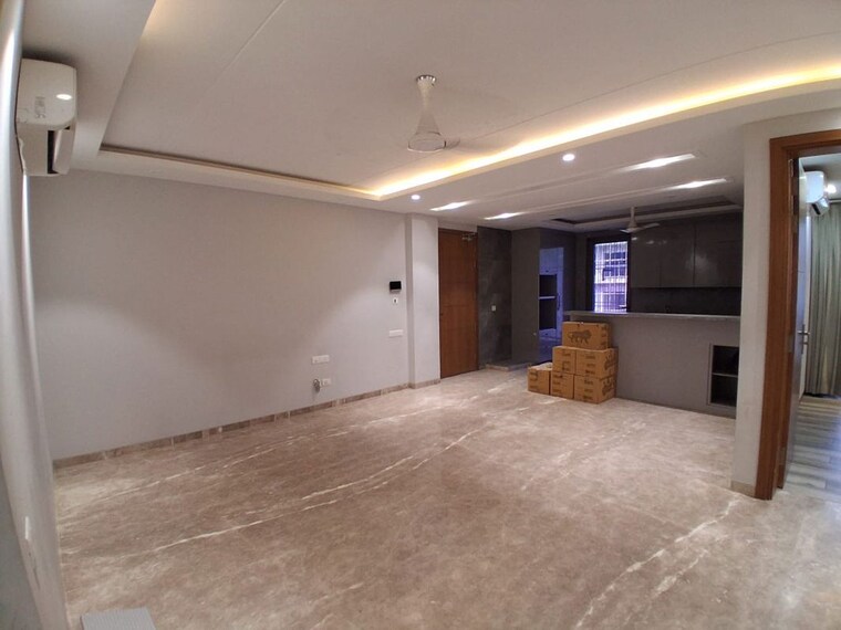 Room, rajouri garden 3 Bedroom 200 Sq.Yd. Builder Floor In Rajouri Garden Delhi 10654960