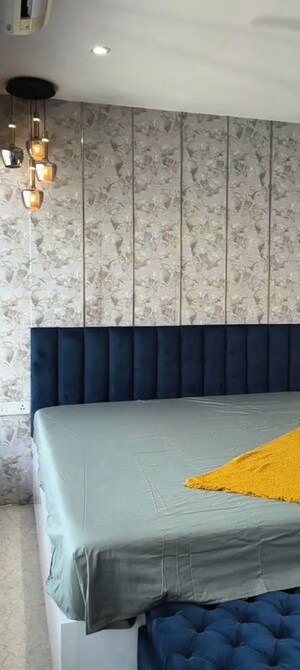 Room in 3 BHK Apartment at Oberoi Realty Esquire, Goregaon East – for Sale