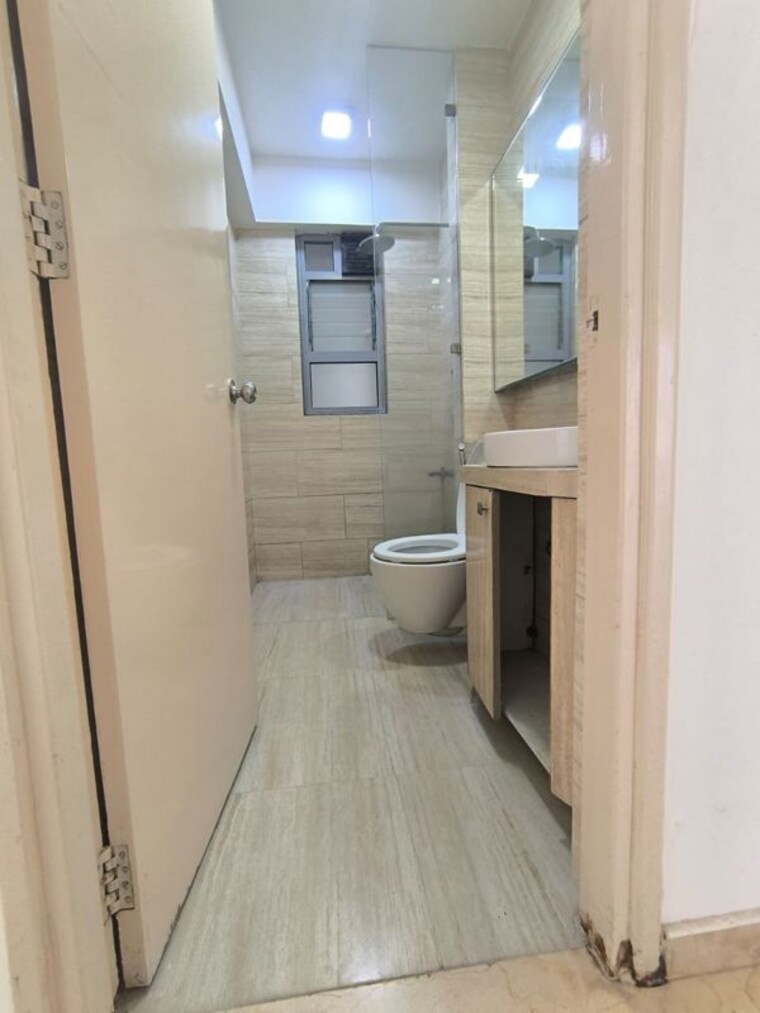 Bathroom, imperial-heights-goregaon-west 3 Bedroom 1200 Sq.Ft. Apartment In Goregaon West Mumbai 10654971