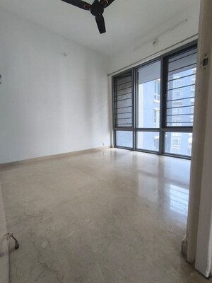 Room in 3 BHK Apartment at Imperial Heights Goregaon West, Goregaon West – for Rent