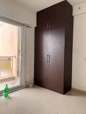 2 BHK Apartment For Rent in Mahagun My Woods, Sector 16c Greater Noida
