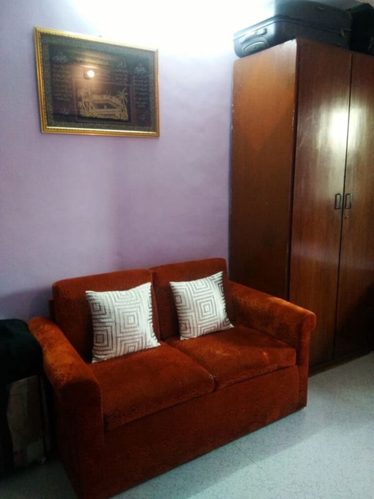 Living Room, mon-repos-apartment 1 RK 200 Sq.Ft. Apartment In Bandra West Mumbai 10655018