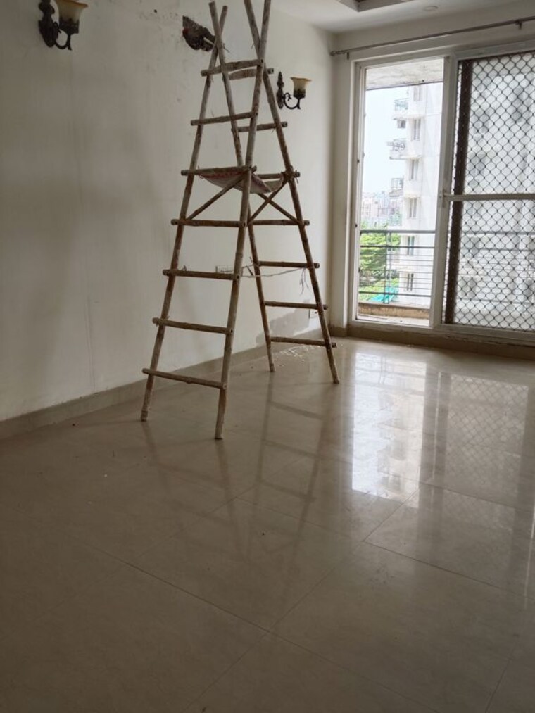 Room, mahagun-mirabella 2.5 Bedroom 1400 Sq.Ft. Apartment In Sector 79 Noida 10616859