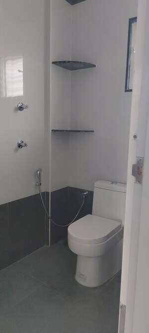 Bathroom in 1 BHK Apartment at Indiranagar – for Rent