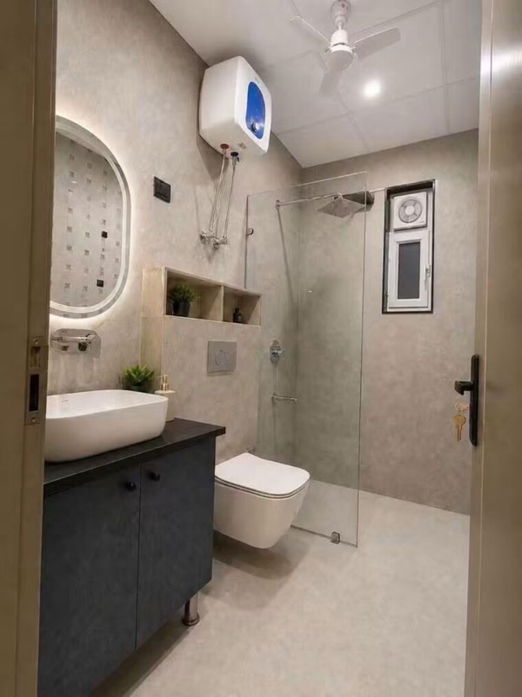 Bathroom, sector 15 1 Bedroom 700 Sq.Ft. Builder Floor In Sector 15 Gurgaon 10655060