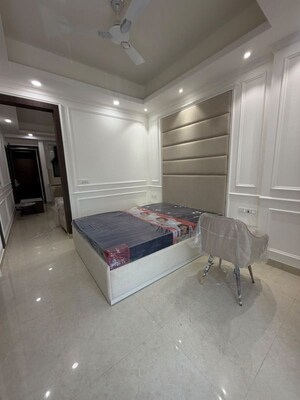 Parking in 1 BHK Builder Floor at Sector 15 – for Rent