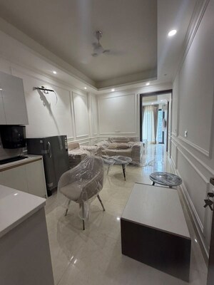 Team Area in 1 BHK Builder Floor at Sector 15 – for Rent
