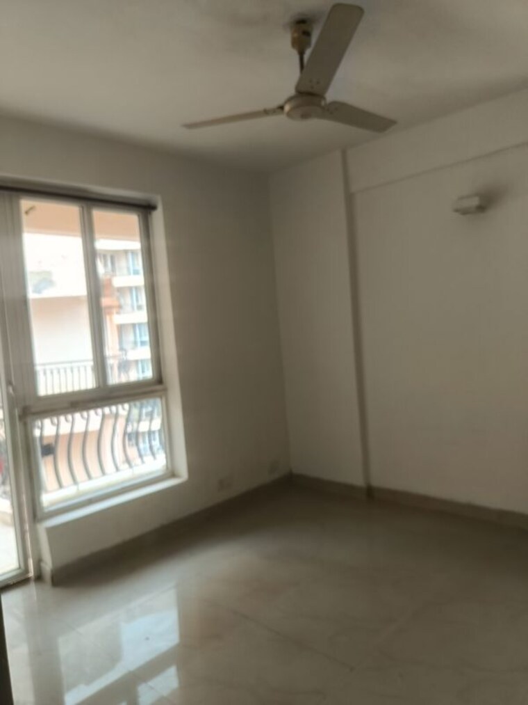 Room, sikka-karmic-greens 2.5 Bedroom 1210 Sq.Ft. Apartment In Sector 78 Noida 10655062