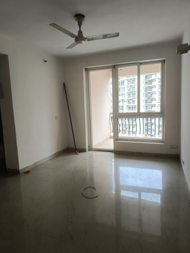 Room, sikka-karmic-greens 2.5 Bedroom 1210 Sq.Ft. Apartment In Sector 78 Noida 10655062