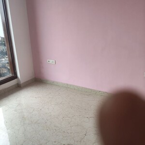 Room in 2 BHK Builder Floor at Sector 10 – for Rent