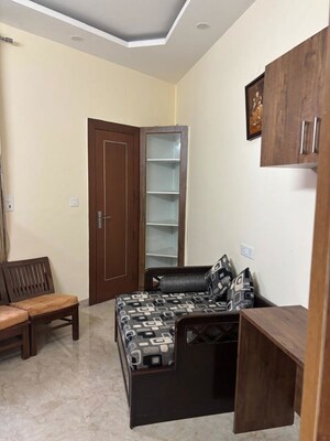 Living Room in 3 BHK Builder Floor at Sector 14 – for Rent