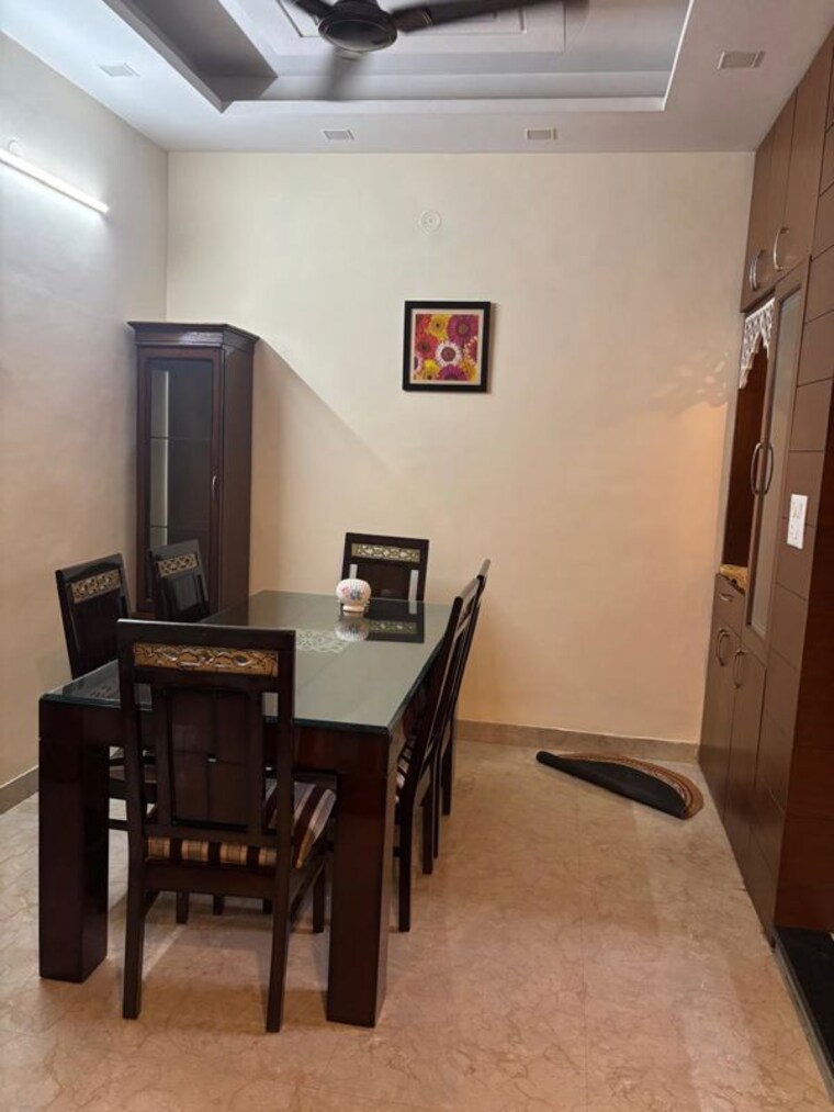 Gym, sector 14 3 Bedroom 2600 Sq.Ft. Builder Floor In Sector 14 Gurgaon 10655073