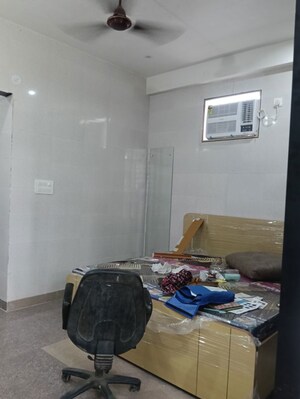 1 BHK Builder Floor For Rent in Sector 14