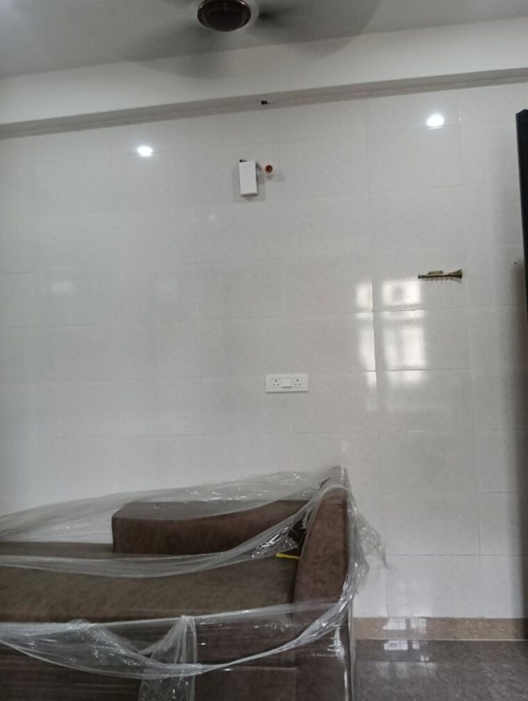 Bathroom, sector 14 1 Bedroom 700 Sq.Ft. Builder Floor In Sector 14 Gurgaon 10655077