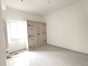 Room in 1 BHK Apartment at SRR Gachibowli Paradise Phase7, Gachibowli – for Rent