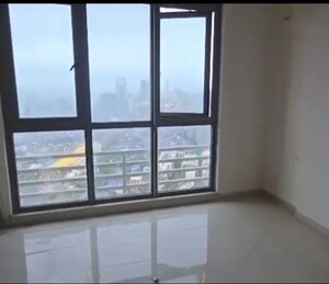 Room in 3.5 BHK Apartment at Sheth Auris Serenity Tower 3, Malad West – for Sale