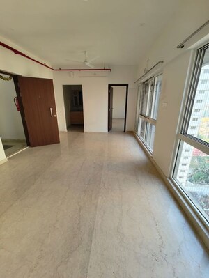 Room in 2 BHK Apartment at Lotus Sky Garden, Malad West – for Rent