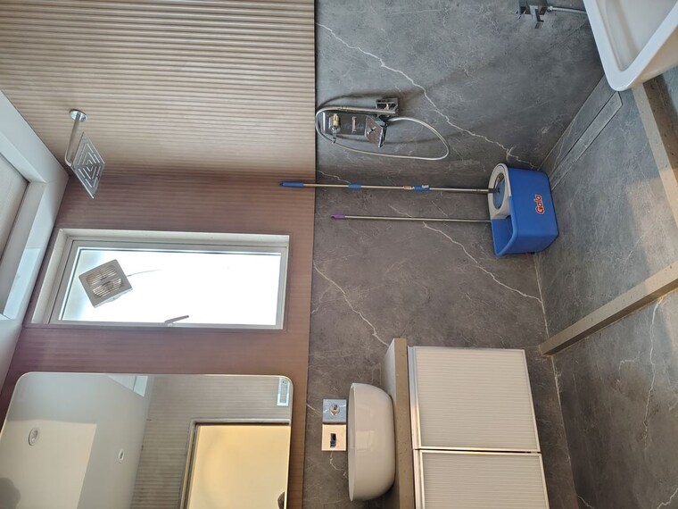 Bathroom, greenfield-chs 3 Bedroom 800 Sq.Ft. Apartment In Santacruz West Mumbai 10655173