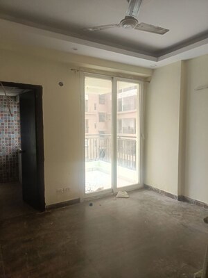 Room in 3 BHK Apartment at Unnati Fortune The Aranya, Sector 119 – for Rent