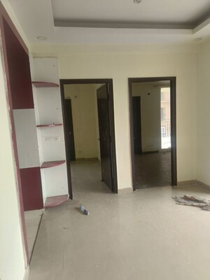 Room in 3 BHK Apartment at Unnati Fortune The Aranya, Sector 119 – for Rent