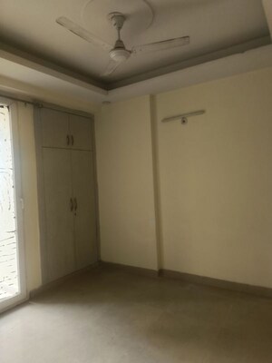 Room in 3 BHK Apartment at Unnati Fortune The Aranya, Sector 119 – for Rent