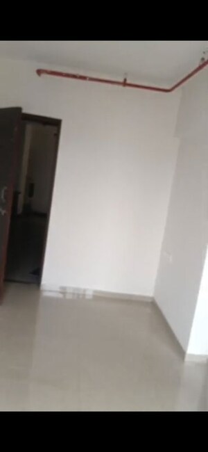 Room in 1 BHK Apartment at Panch Pakhadi – for Rent