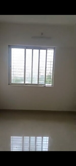 Room in 1 BHK Apartment at Panch Pakhadi – for Rent