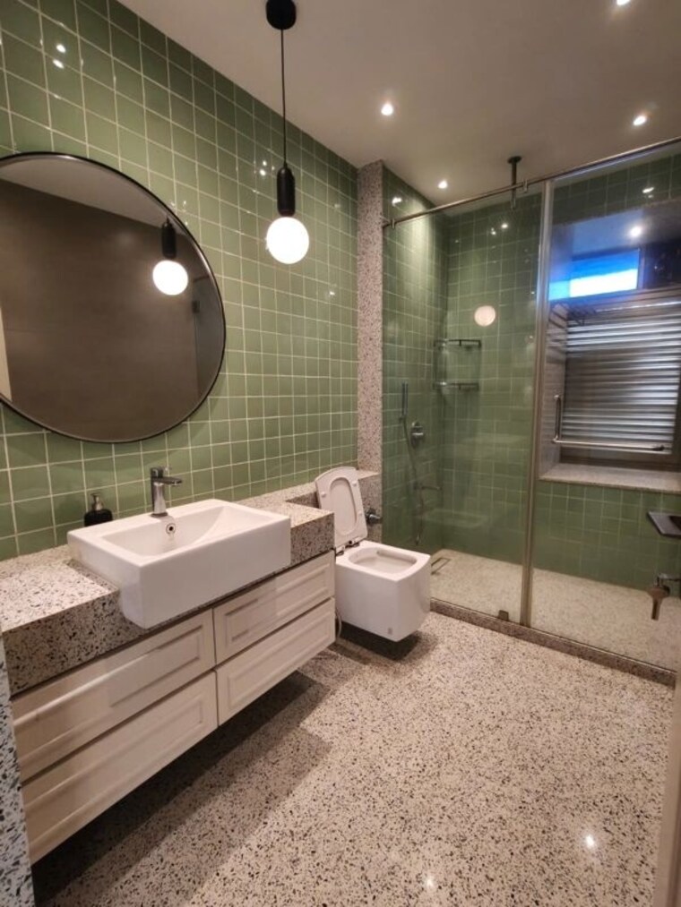 Bathroom, oberoi-sky-gardens 4 Bedroom 2800 Sq.Ft. Apartment In Andheri West Mumbai 10655201