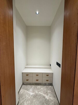 Bathroom in 4 BHK Builder Floor at South City 2 – for Rent