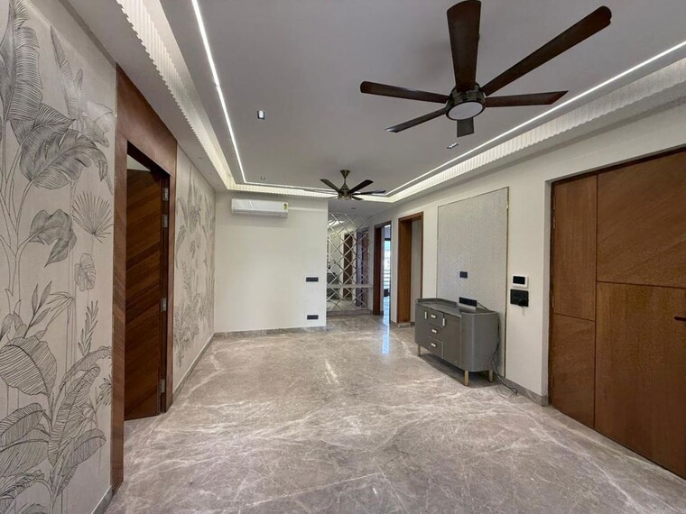 undefined, south city 2 4 Bedroom 300 Sq.Yd. Builder Floor In South City 2 Gurgaon 10655220