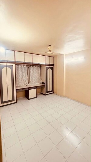 Room in 2 BHK Apartment at Nirmal Park, Gulab Nagar – for Rent