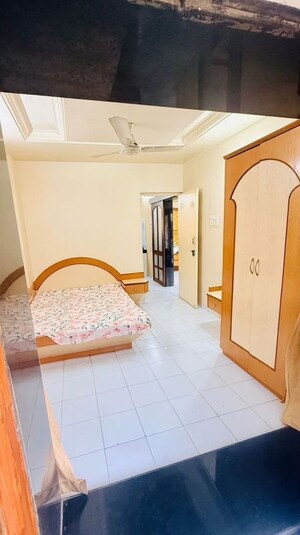 Bedroom in 2 BHK Apartment at Nirmal Park, Gulab Nagar – for Rent