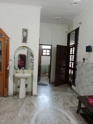 Living Room in 2.5 BHK Builder Floor at Sector 13 – for Rent