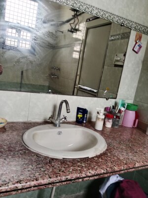 Bathroom in 2.5 BHK Builder Floor at Sector 13 – for Rent